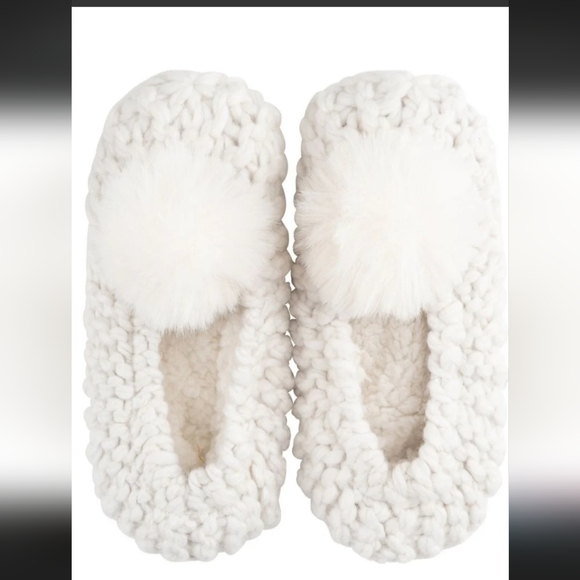 NWT LEMON HAND KNIT SLIPPERS - Picture 1 of 8